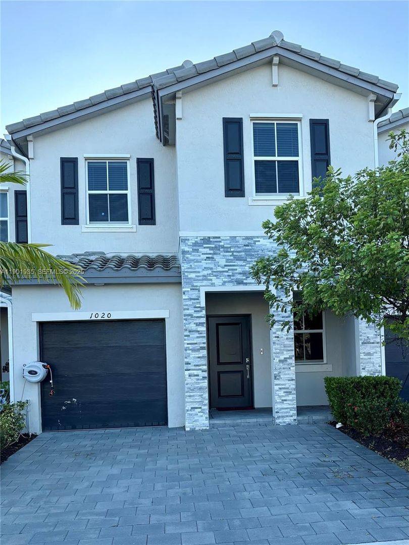 Townhouse for rent at 1020 SE 26th Terrace, Homestead, FL 33035