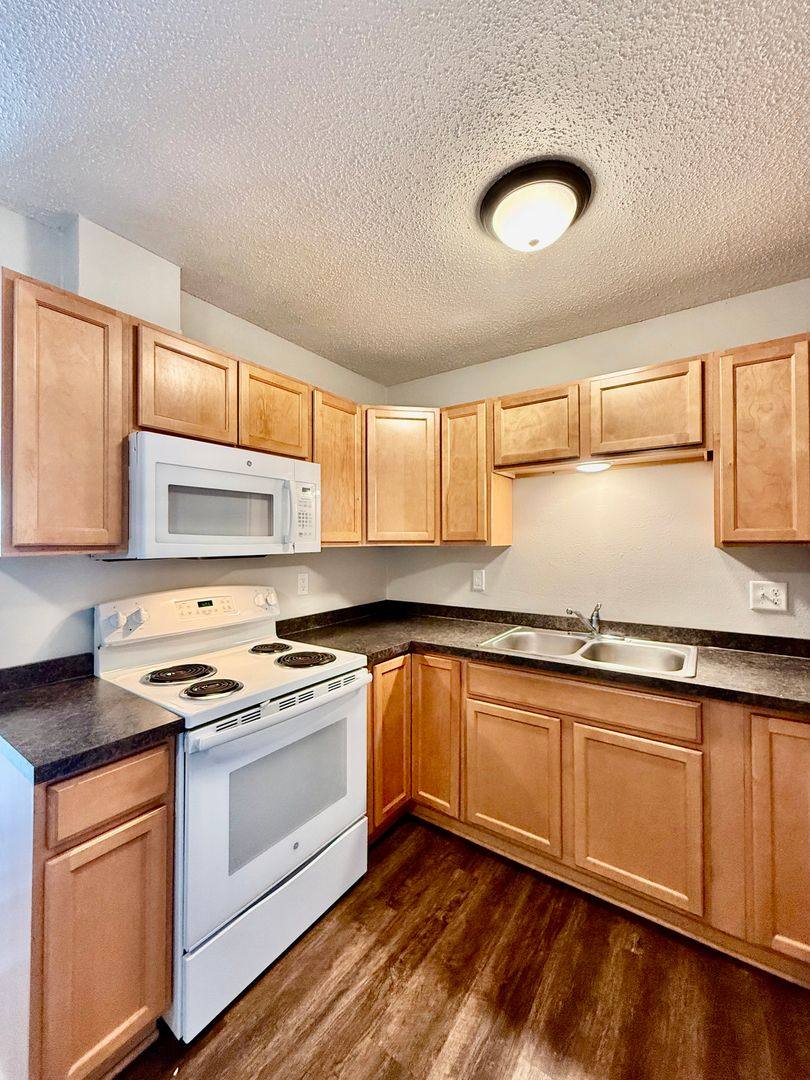 Apartment for rent at 525 10th Ave SE, Valley City, ND 58072