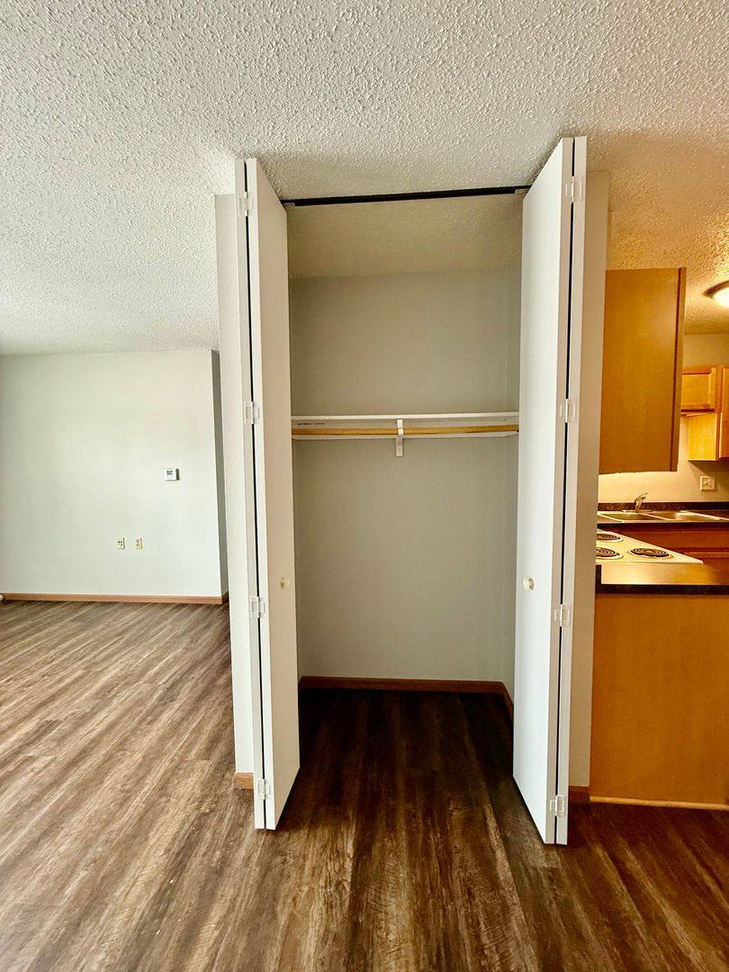 Apartment for rent at 525 10th Ave SE, Valley City, ND 58072