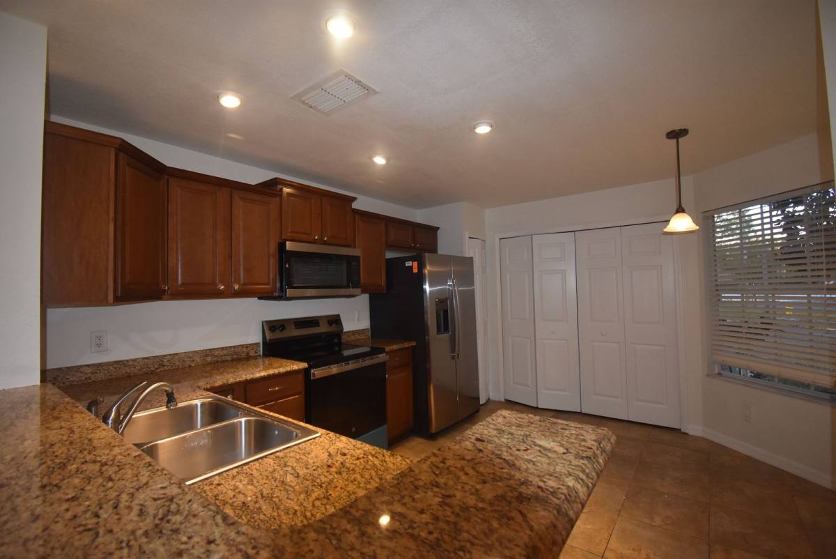 Townhouse for rent at 2620 Lancaster Court, Apopka, FL 32703
