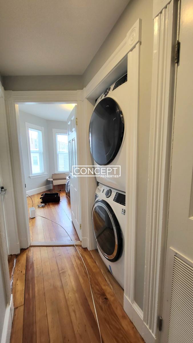 House for rent at 267 E Cottage St #2, Dorchester, MA 02125