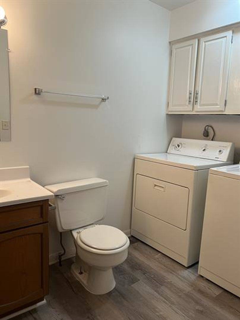 Apartment for rent at 1694 Molitor Rd, Aurora, IL 60505