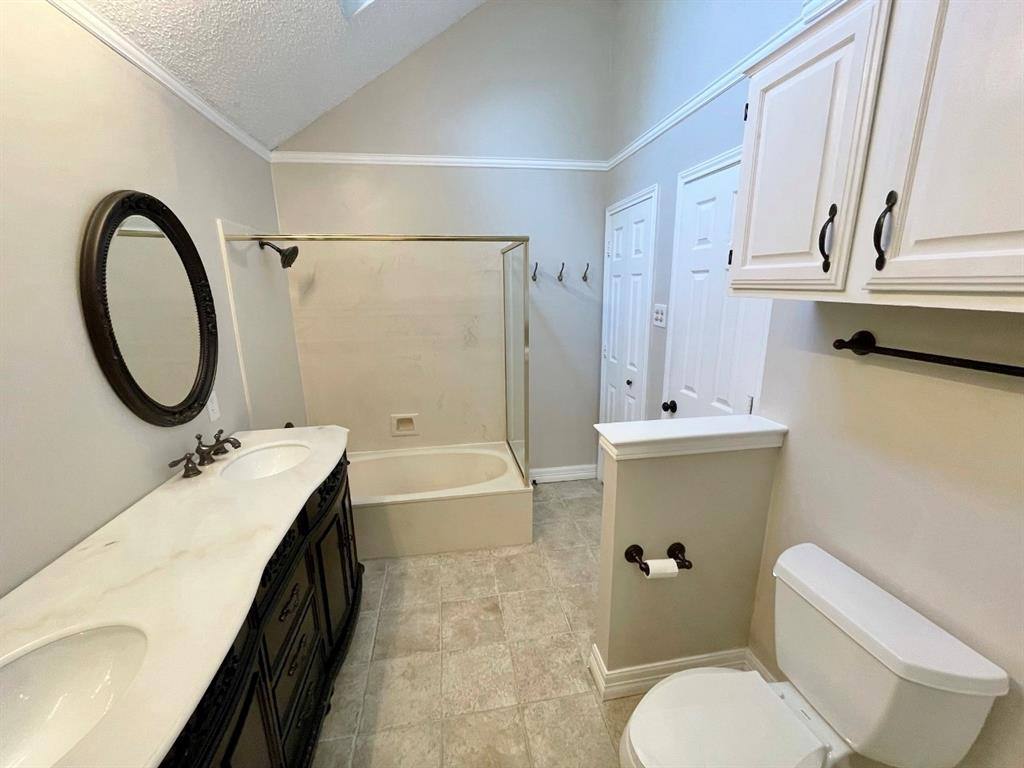 Apartment for rent at 3147 Royal Gable Dr, Dallas, TX 75229