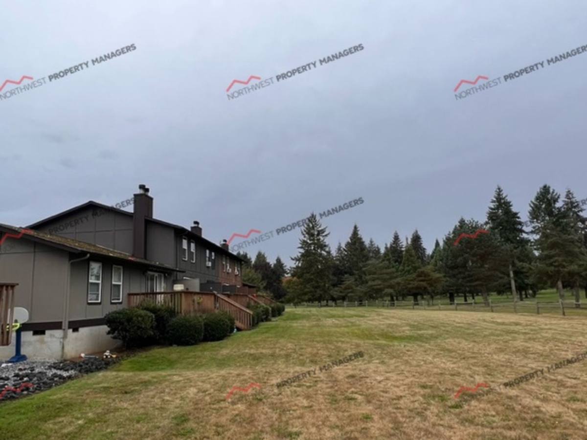 Apartment for rent at 1301-1305 Airport Rd, Chehalis, WA 98532