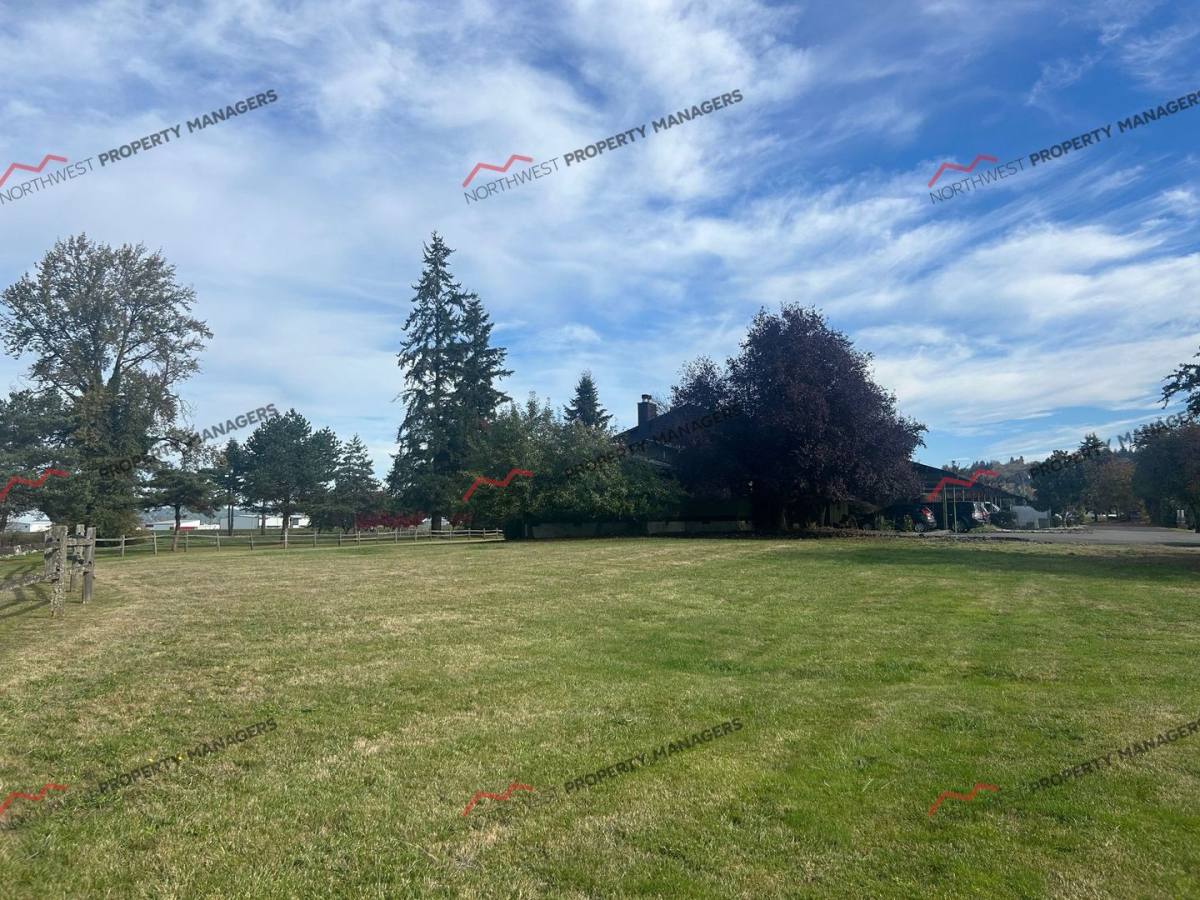 Apartment for rent at 1301-1305 Airport Rd, Chehalis, WA 98532