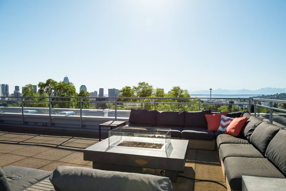 Apartment for rent at 1321 E John St #105, Seattle, WA 98102