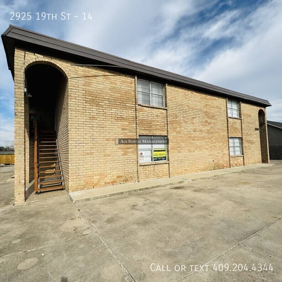 Apartment for rent at 2925 19th St #14, Port Arthur, TX 77642
