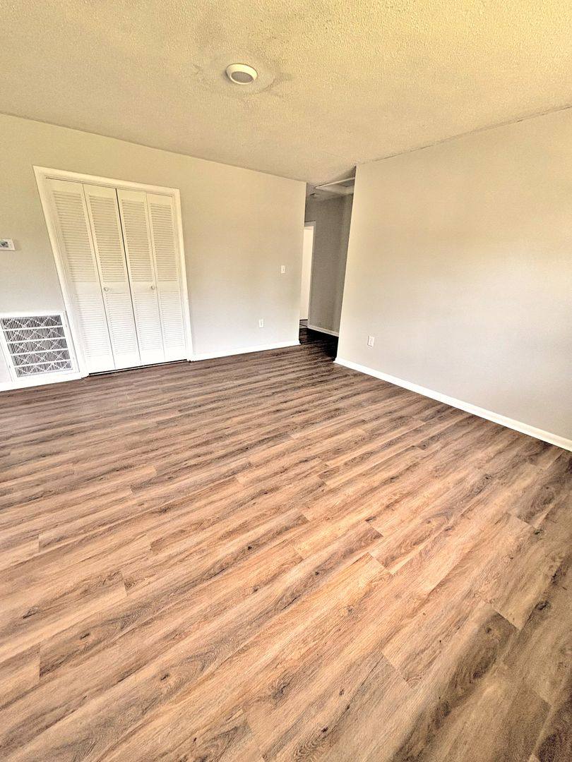 House for rent at 102 Elm Court NE, Decatur, AL 35601
