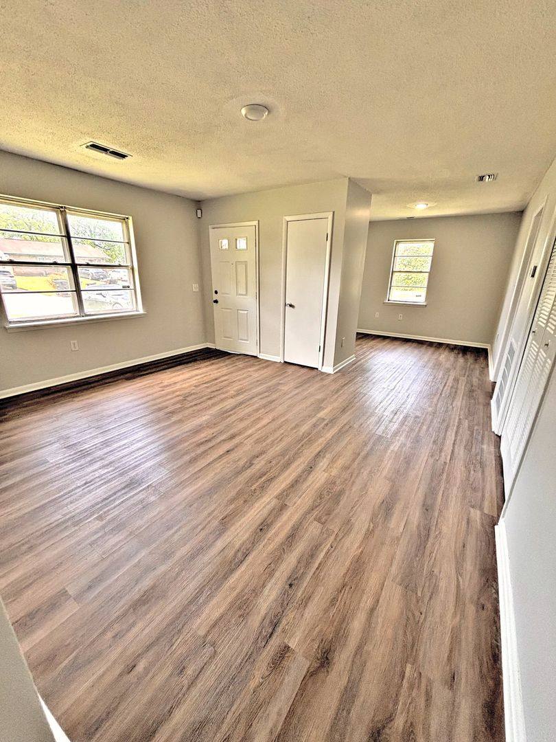 House for rent at 102 Elm Court NE, Decatur, AL 35601