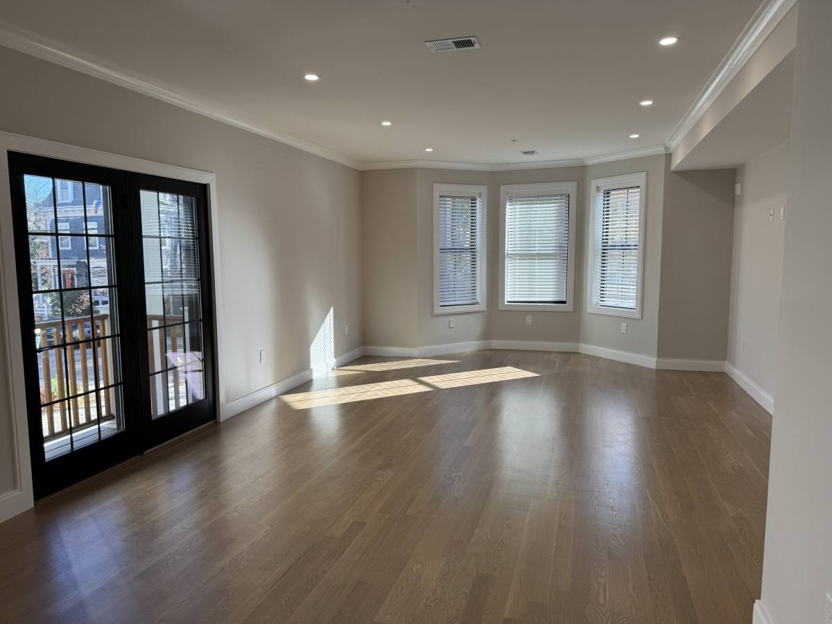 House for rent at 283 Lamartine St #1, Jamaica Plain, MA 02130