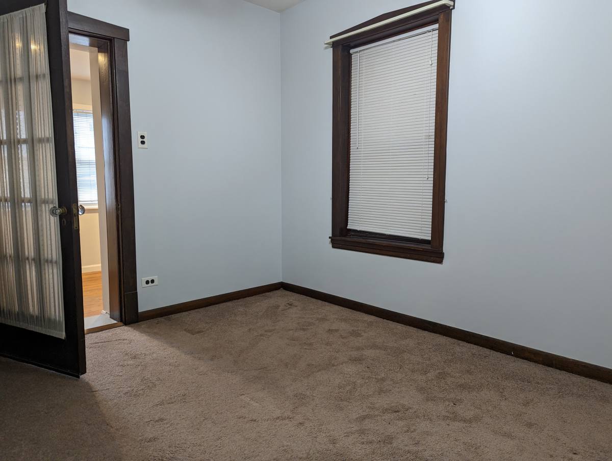 Apartment for rent at 5650 N Spaulding #2, Chicago, IL 60659