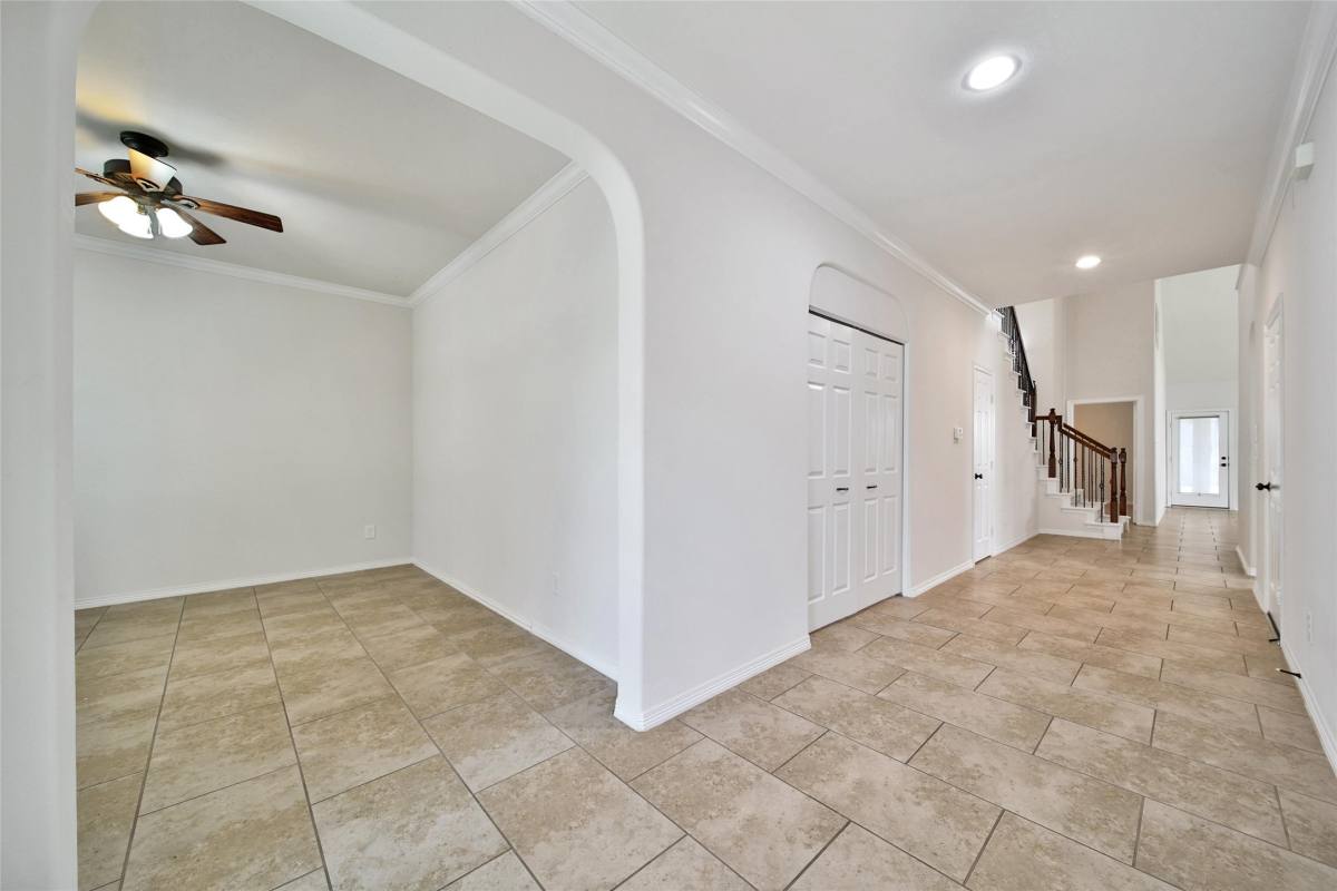 Apartment for rent at 9131 Durango Point Lane, Houston, TX 77070