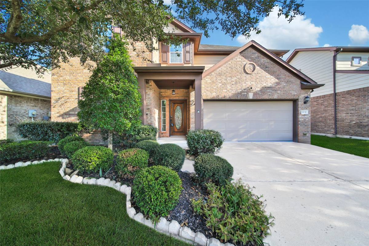 Apartment for rent at 9131 Durango Point Lane, Houston, TX 77070