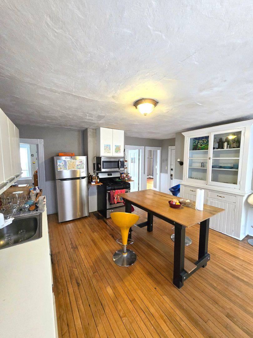 Apartment for rent at 103 Tell St, Providence, RI 02909