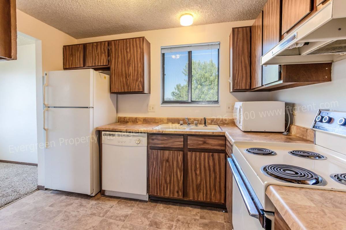Apartment for rent at 102 Glenda Dr, Loveland, CO 80537