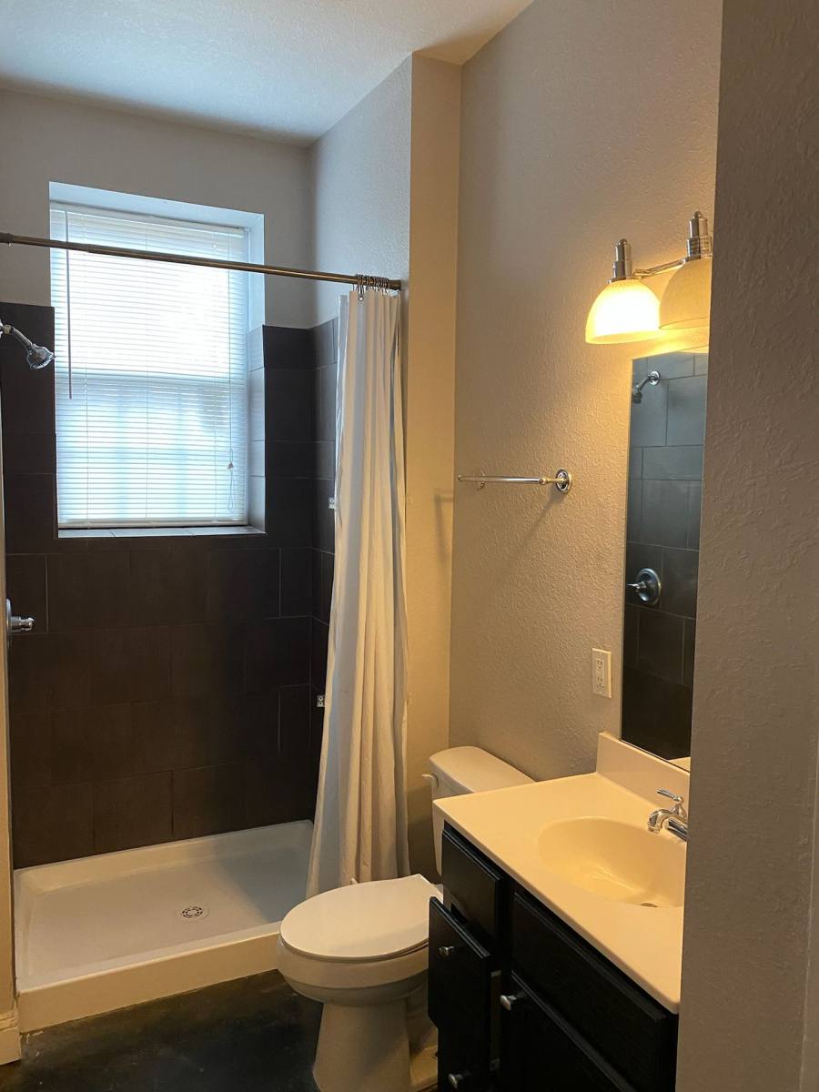 Apartment for rent at 111 W Unaka Ave, Johnson City, TN 37604