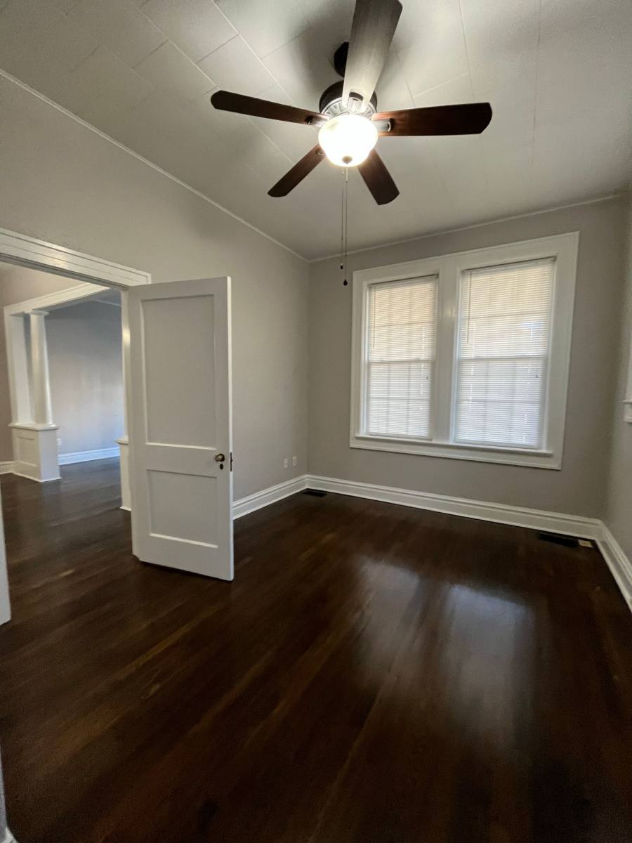 Apartment for rent at 111 W Unaka Ave, Johnson City, TN 37604