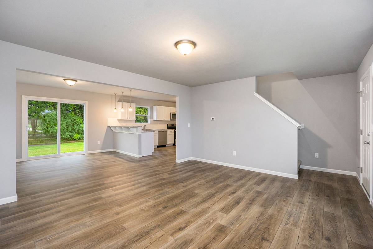 House for rent at 613 Courtyard Place, Watervliet, MI 49098