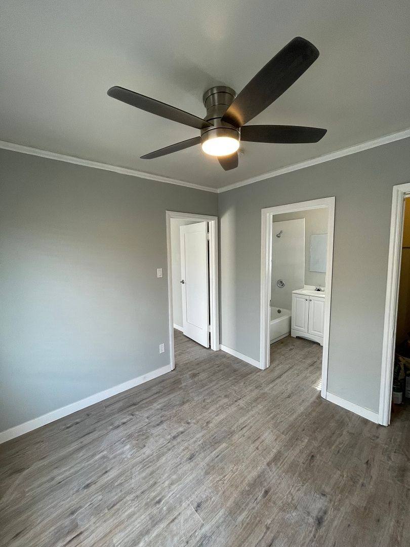 Apartment for rent at 239 W 80th St, Los Angeles, CA 90003