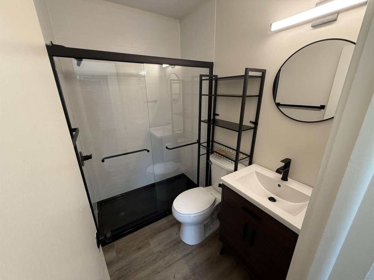 Apartment for rent at 123 Iowa Ave #3, Iowa City, IA 52240