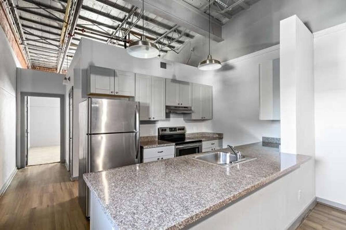 Apartment for rent at 612 W Texas Ave, Baytown, TX 77520