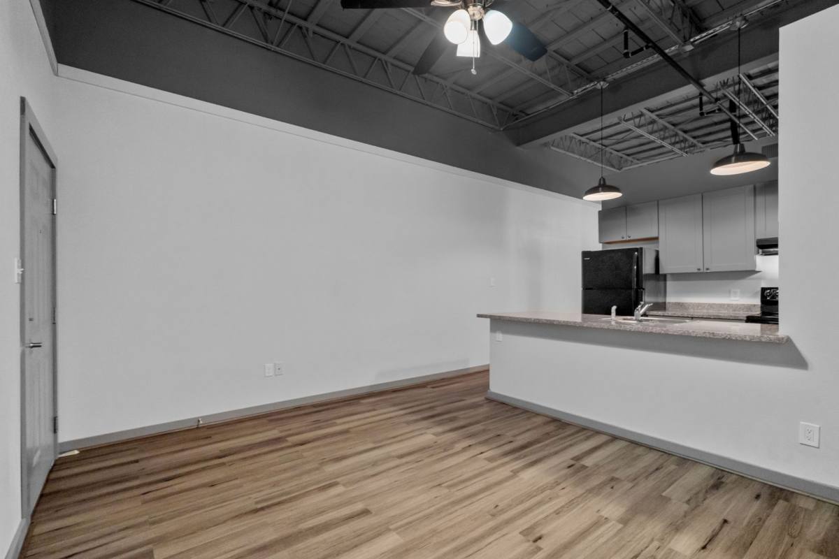 Apartment for rent at 612 W Texas Ave, Baytown, TX 77520