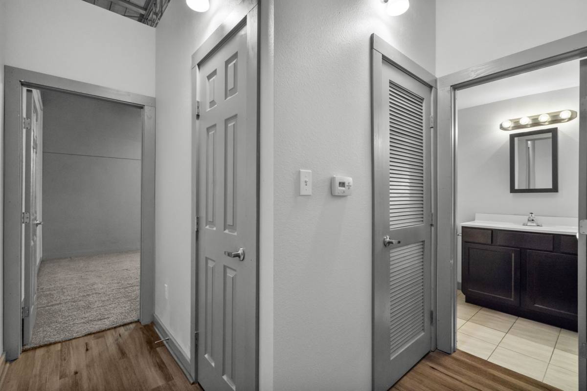 Apartment for rent at 612 W Texas Ave, Baytown, TX 77520