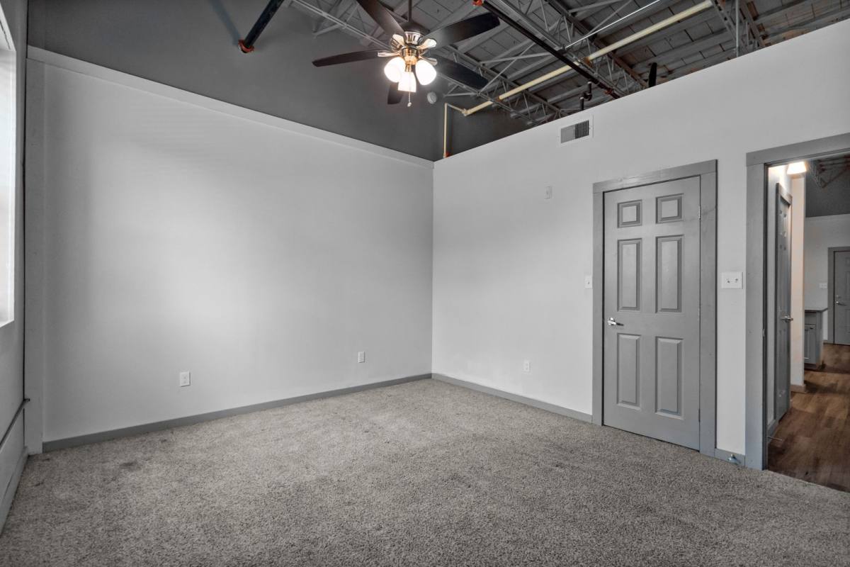 Apartment for rent at 612 W Texas Ave, Baytown, TX 77520