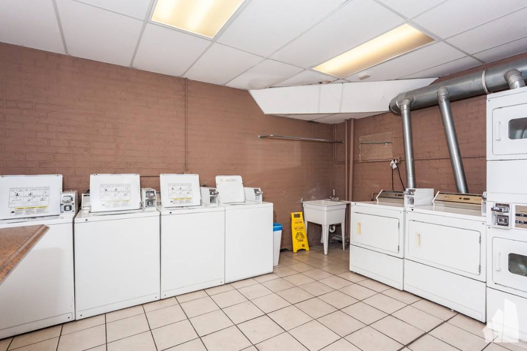 Apartment for rent at 536 W Arlington Place #306, Chicago, IL 60614
