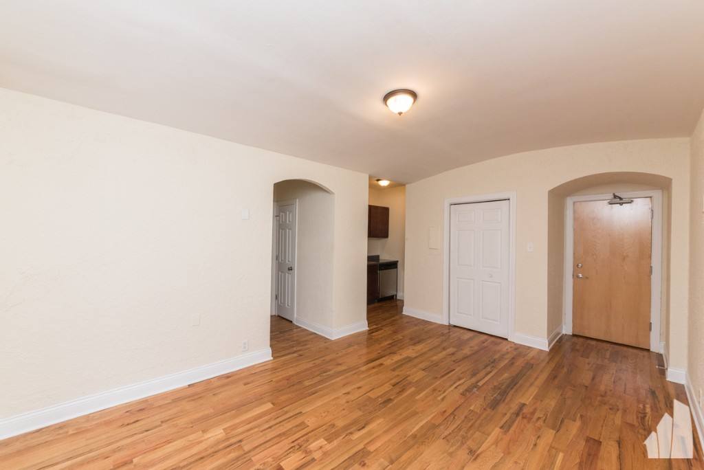 Apartment for rent at 536 W Arlington Place #306, Chicago, IL 60614