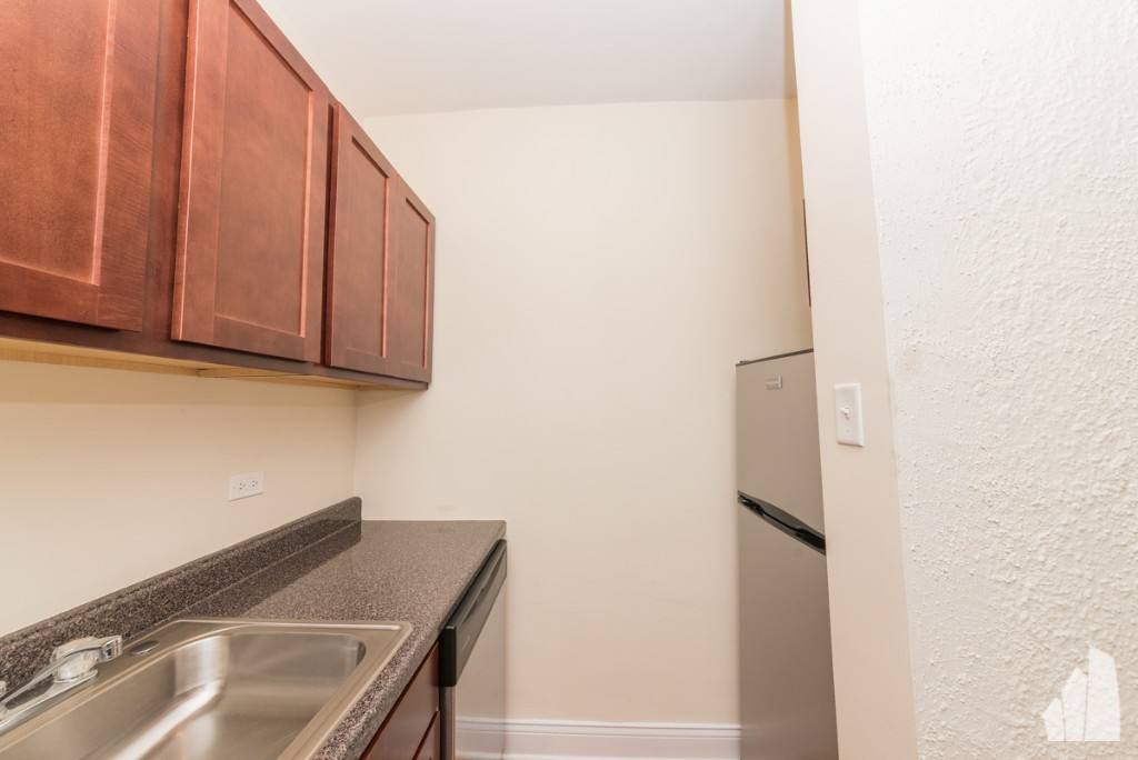 Apartment for rent at 536 W Arlington Place #306, Chicago, IL 60614