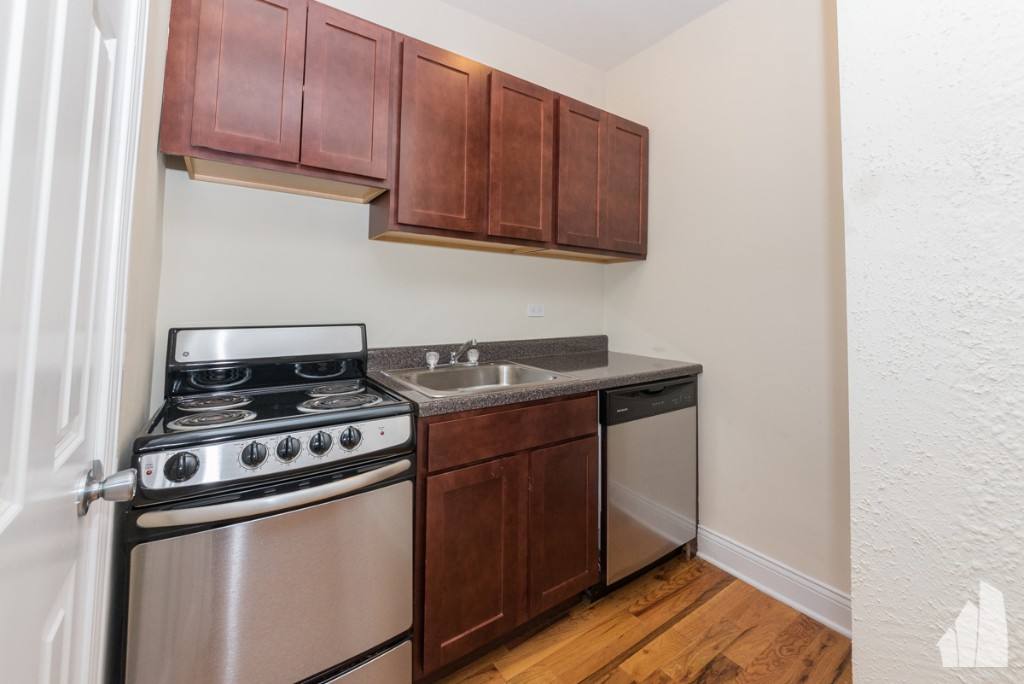 Apartment for rent at 536 W Arlington Place #306, Chicago, IL 60614