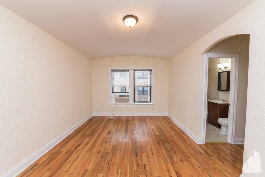 Apartment for rent at 536 W Arlington Place #306, Chicago, IL 60614