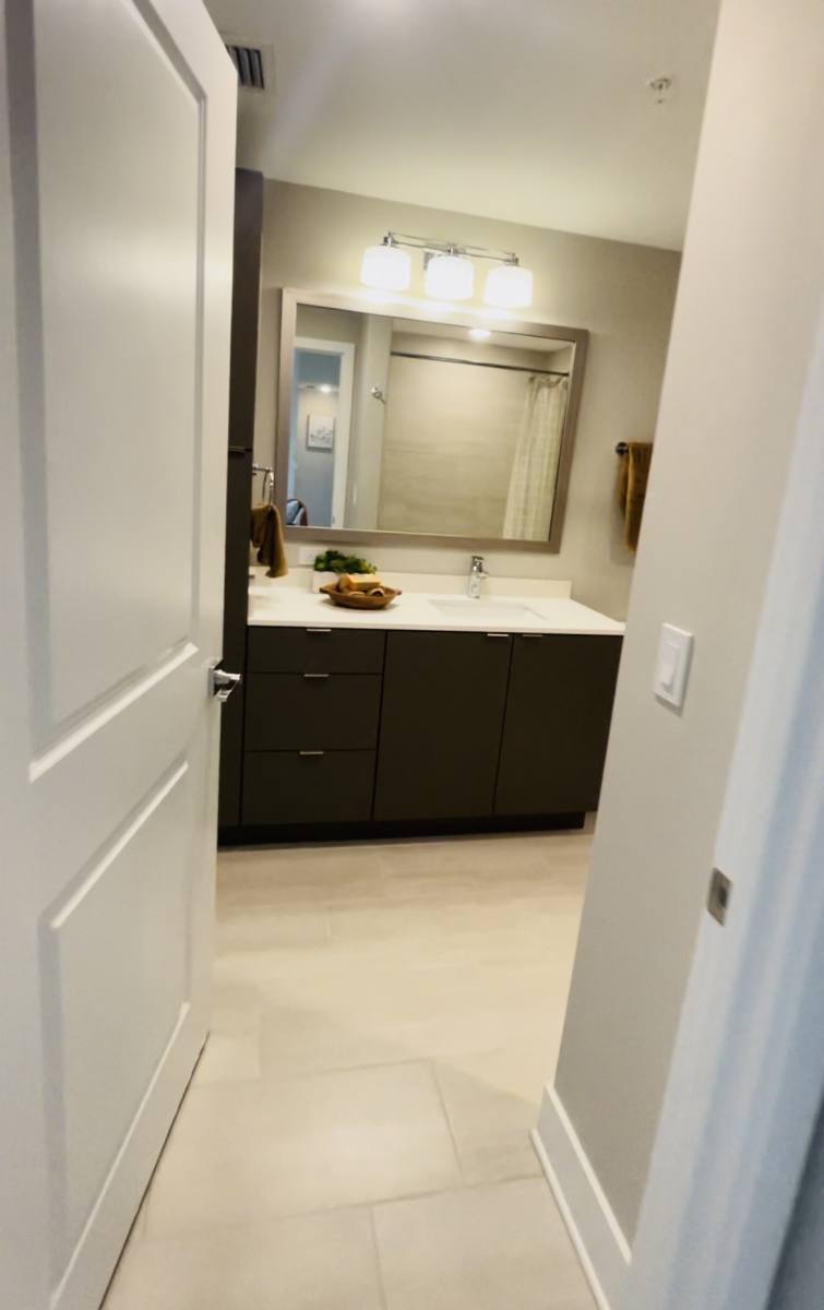 Apartment for rent at 50 NW 163rd St #407, Miami, FL 33169