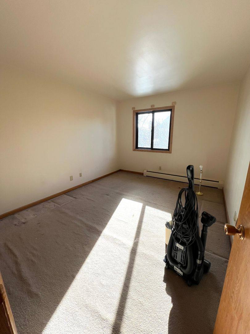 Apartment for rent at 1501 E 1st St, Duluth, MN 55812