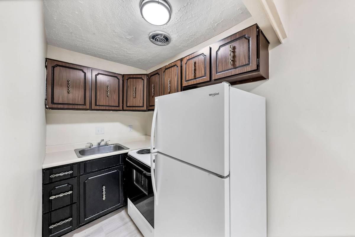 Apartment for rent at 192 Pennsylvania Ave, Rochester, PA 15074