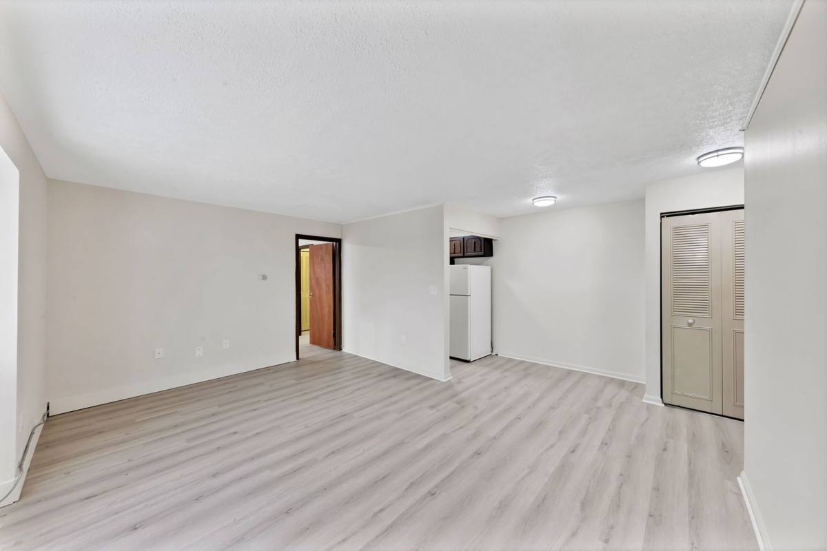 Apartment for rent at 192 Pennsylvania Ave, Rochester, PA 15074