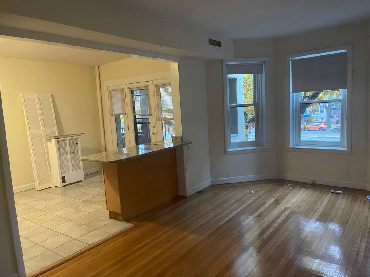 Apartment for rent at 1133 Commonwealth Ave #3, Boston, MA 02114