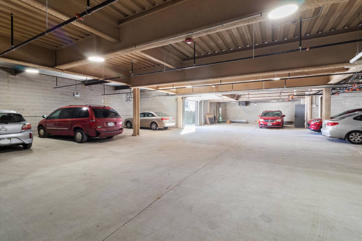 Apartment for rent at 4513 N Clark #301, Chicago, IL 60640