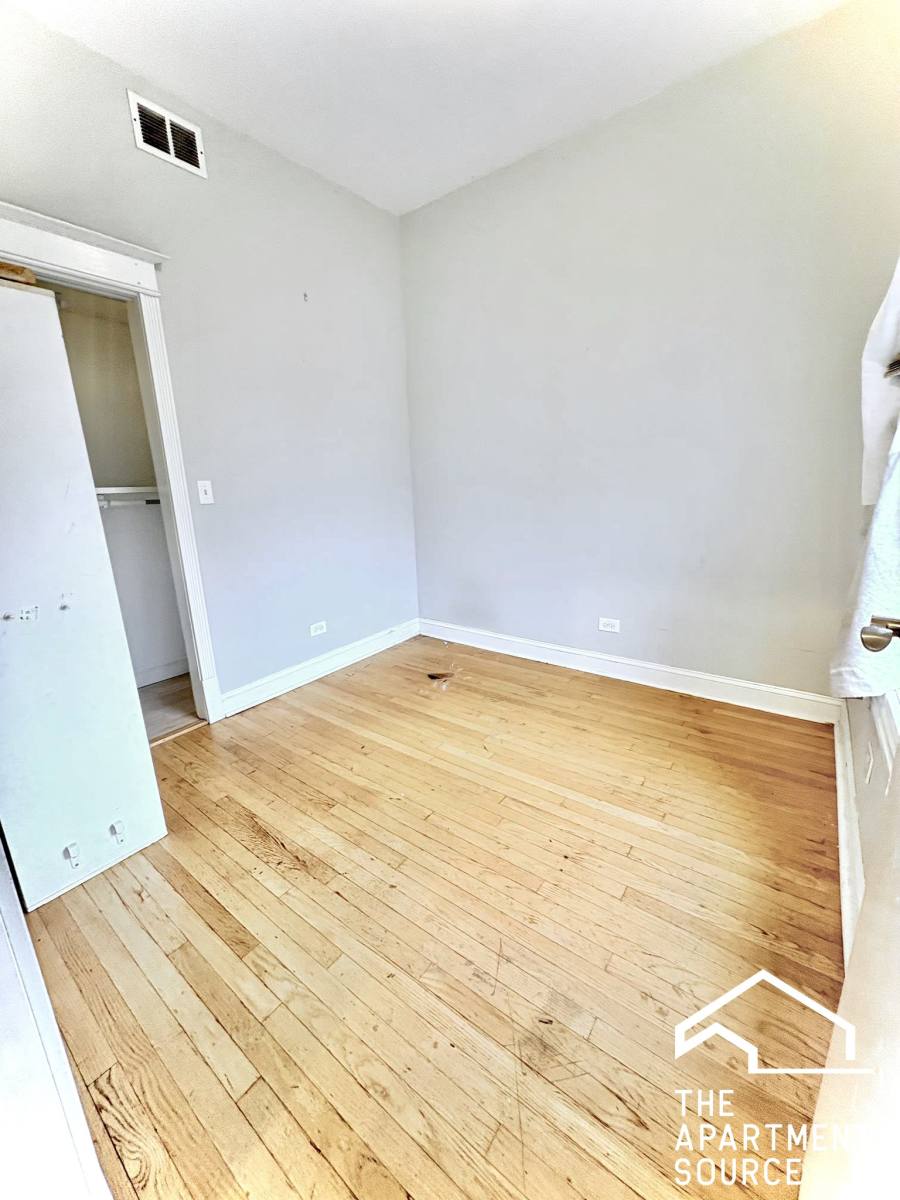 Apartment for rent at 208 N Kolin #3, Chicago, IL 60624