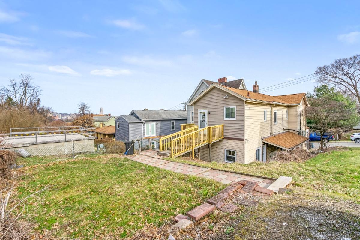 Apartment for rent at 70 Bigelow St #2, Pittsburgh, PA 15207
