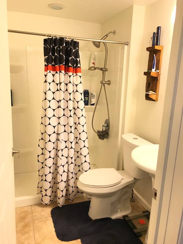 Apartment for rent at 102 Gilfillan St, Franklin, PA 16323