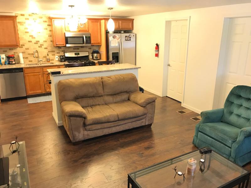 Apartment for rent at 102 Gilfillan St, Franklin, PA 16323