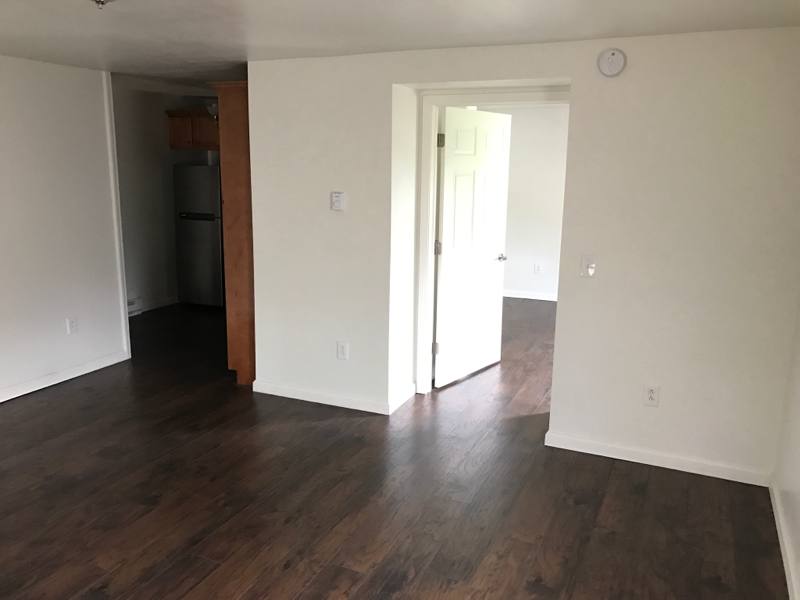 Apartment for rent at 414 Fox St, Franklin, PA 16323