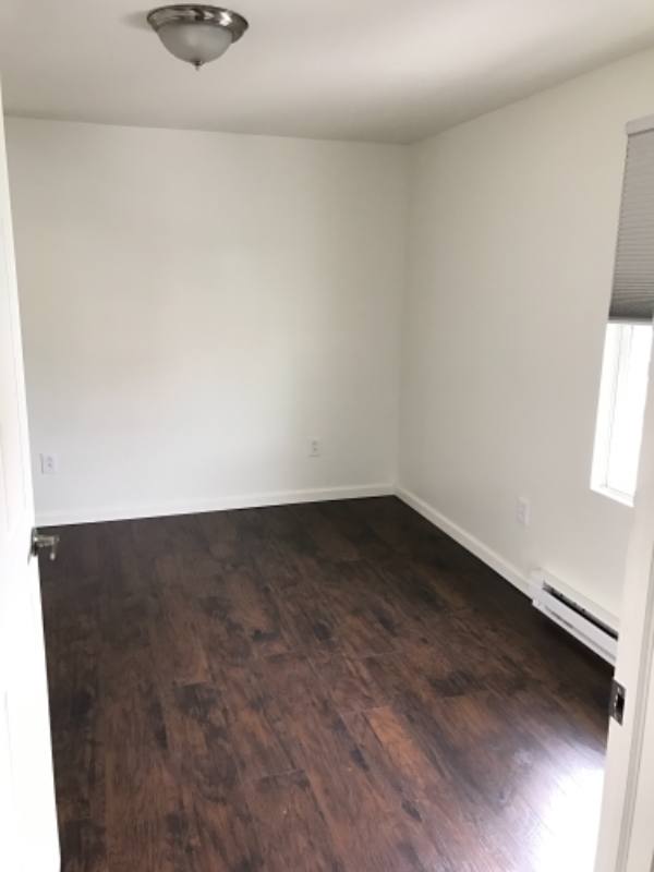 Apartment for rent at 414 Fox St, Franklin, PA 16323