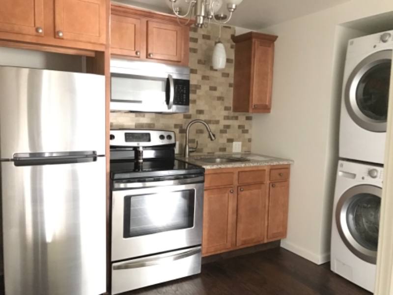 Apartment for rent at 414 Fox St, Franklin, PA 16323
