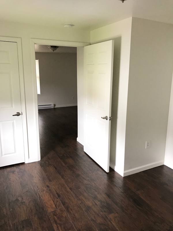 Apartment for rent at 414 Fox St, Franklin, PA 16323