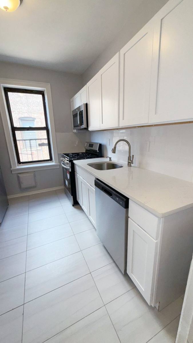 Apartment for rent at 2685 Kennedy Blvd, Jersey City, NJ 07306