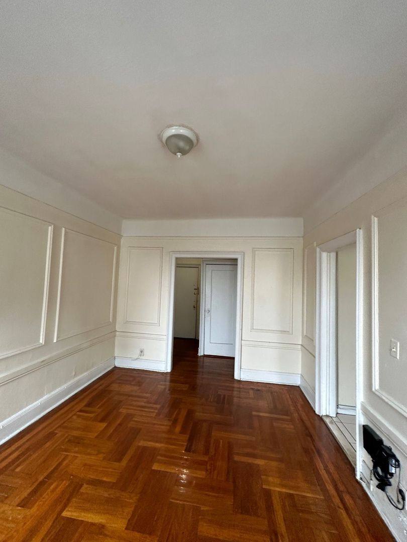 Apartment for rent at 2685 Kennedy Blvd, Jersey City, NJ 07306