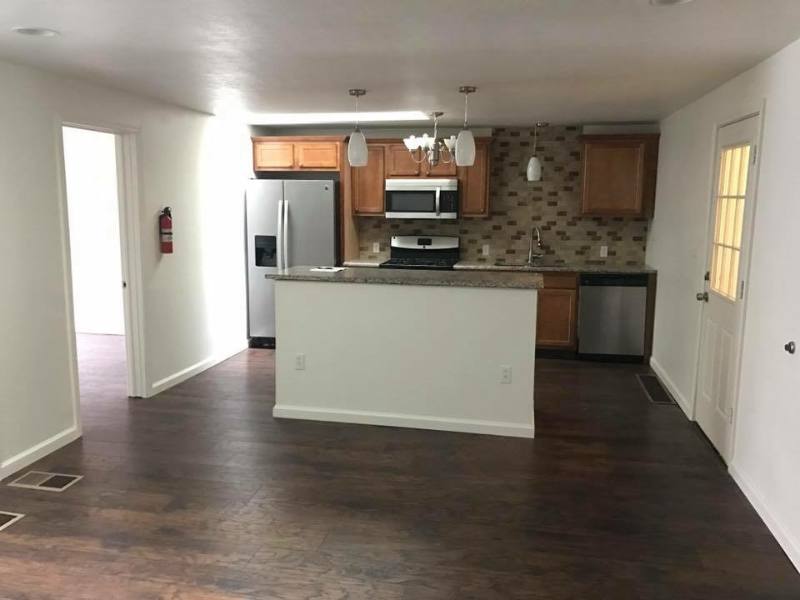 Apartment for rent at 102 N Gilfillan St, Franklin, PA 16323